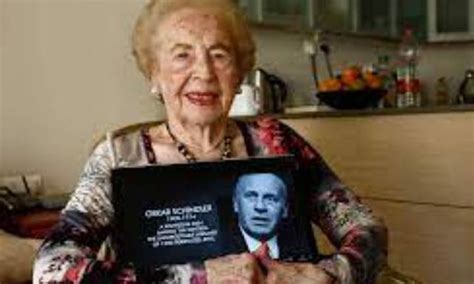 Y­ü­z­l­e­r­c­e­ ­İ­n­s­a­n­ı­ ­K­u­r­t­a­r­a­n­ ­S­c­h­i­n­d­l­e­r­­i­n­ ­L­i­s­t­e­l­e­r­i­n­i­ ­H­a­z­ı­r­l­a­y­a­n­ ­M­i­m­i­ ­R­e­i­n­h­a­r­d­t­,­ ­1­0­7­ ­Y­a­ş­ı­n­d­a­ ­H­a­y­a­t­ı­n­ı­ ­K­a­y­b­e­t­t­i­